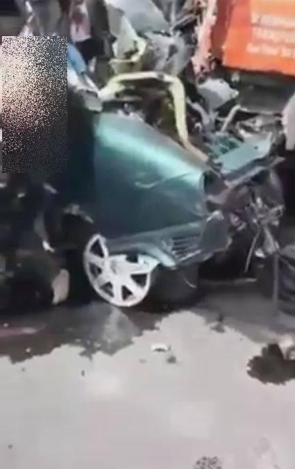Primele imagini de la tragedia din Ungaria. Un microbuz din Mureș a fost implicat în accident, iar nouă români au murit 528664