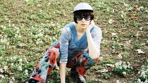 O cunoscută bloggeriță de modă din România s-a sinucis. Raluca Roșu s-a aruncat în gol de la etajul șase
