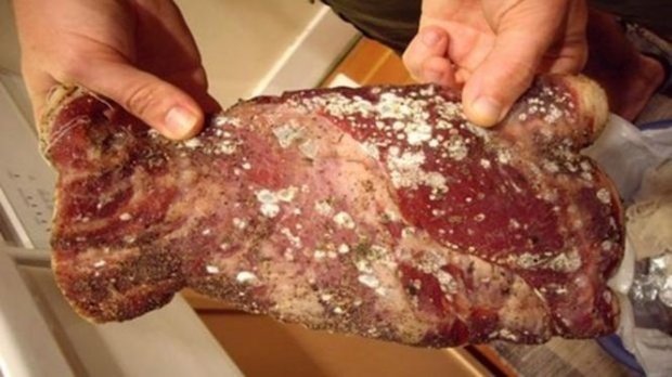 Peste 700 de kilograme de carne, confiscată în Obor. Ce nereguli au găsit inspectorii D.S.V.S.A