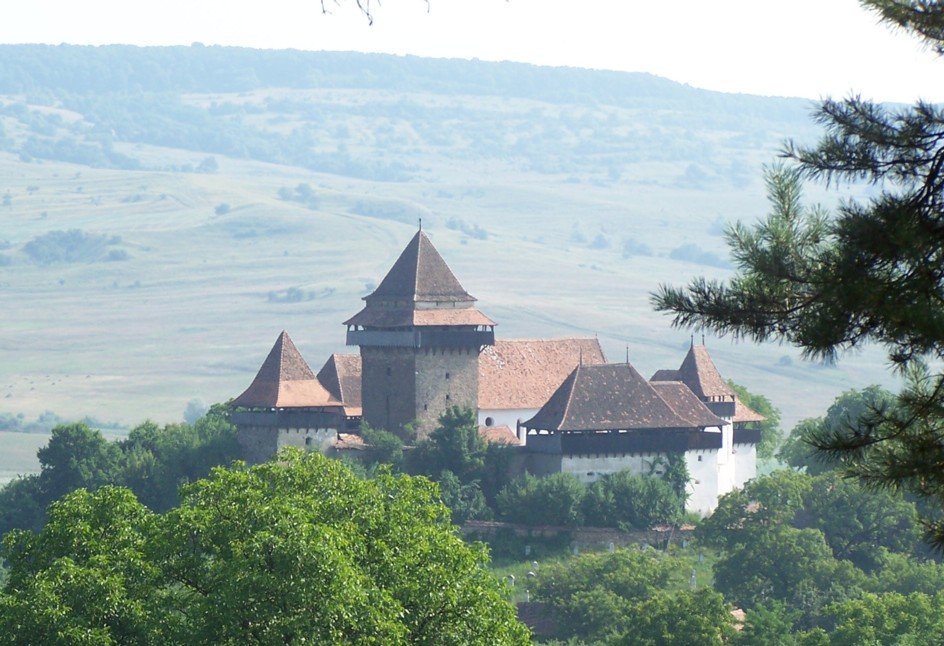 O scriitoare celebră a inclus un sat din România în topul celor mai frumoase destinaţii din lume
