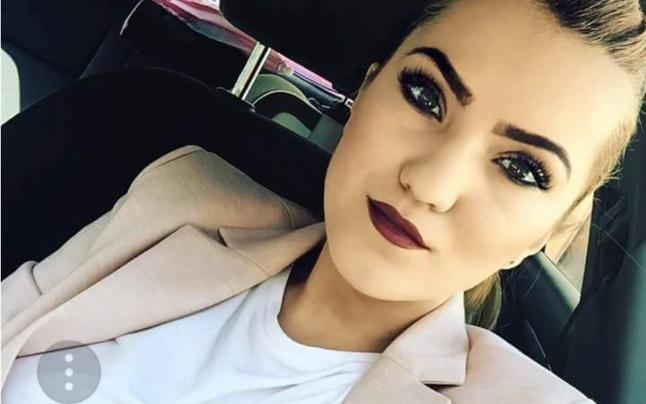  Mesajul răvășitor al profesoarei Laurei, tânăra de 21 de ani ucisă cu 50 de lovituri de cuțit.  "Ceea ce ştiu, pentru că am văzut cu propriii ochi" 530978