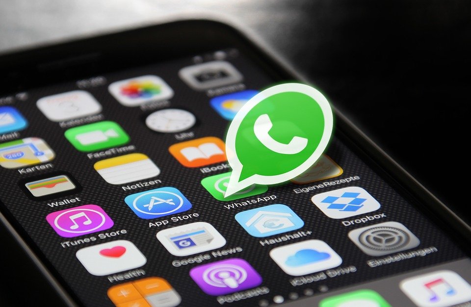 20.000 de români nu mai au voie să folosească WhatsApp! Motivul este unul incredibil 