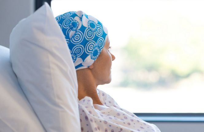 Veste bună pentru bolnavii de cancer. Este pentru prima dată în istorie când o pacientă în stadiu avansat a fost tratată cu succes