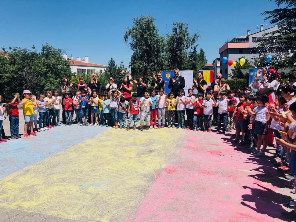 Vino la joacă în România! 100 de copii turci sărbătoresc Centenarul la Ambasada României din Ankara 533128