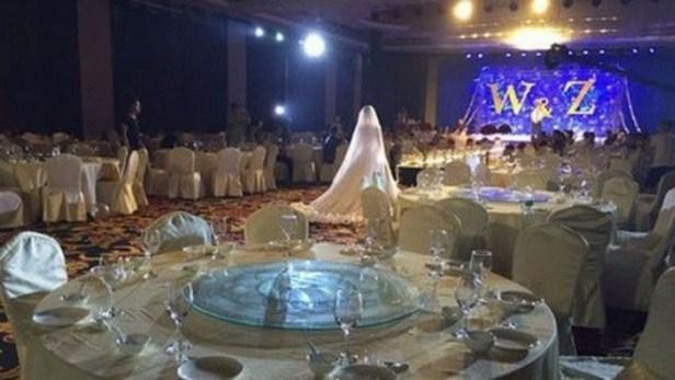 Aceasta a fost cea mai tristă nuntă! Mirii au invitat 300 de persoane, dar nu a venit nimeni. Motivul este emoționant
