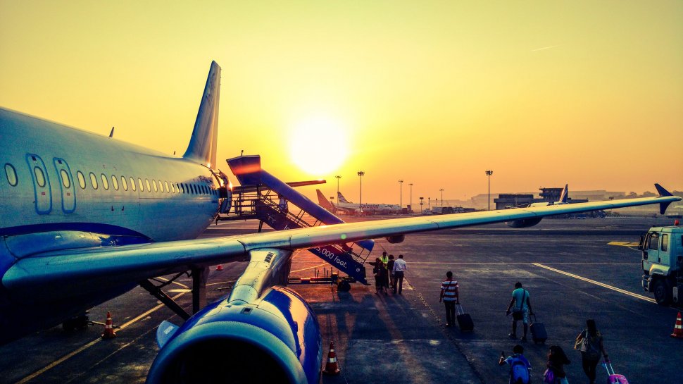 Veste bună pentru călători! O pistă a Aeroportului Internaţional Henri Coandă Bucureşti a fost redeschisă