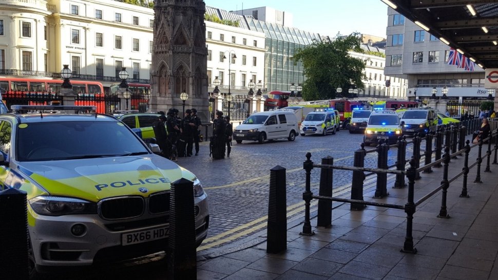 Alertă cu bombă în Londra! Poliţia a arestat un bărbat - VIDEO