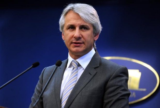Eugen Teodorovici preia preşedinţia Consiliului Guvernatorilor BEI