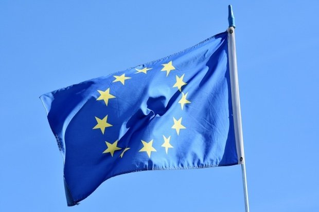 Uniunea Europeană suprataxează importurile din SUA. Juncker, atac dur la adresa lui Trump