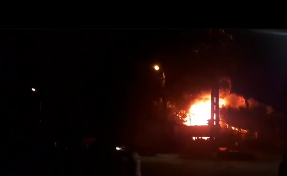 Panică în Timișoara! Un incendiu a izbucnit la o vulcanizare
