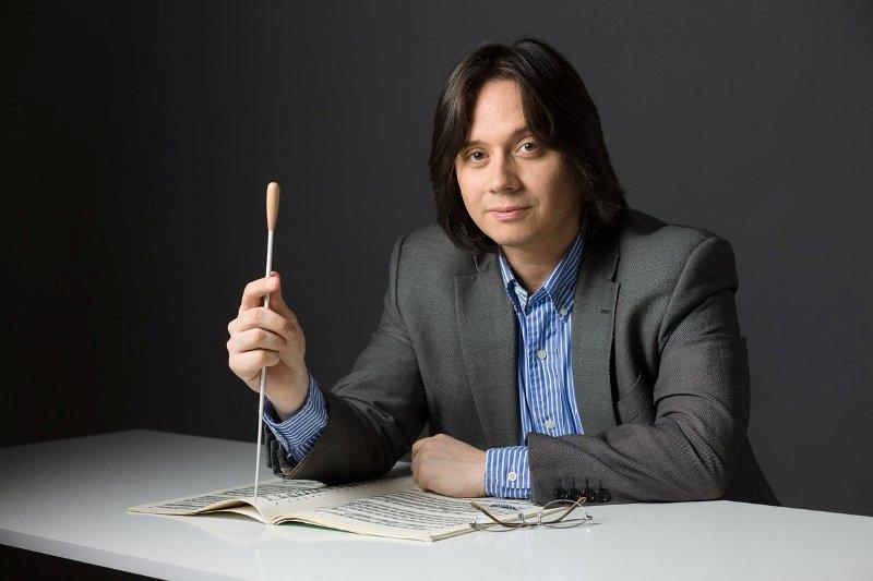 Concursul Enescu 2018 se deschide cu singurul triplu concert din literatura muzicală românească – o compoziție de Paul Constantinescu –, sub bagheta dirijorului Gabriel Bebeșelea la Ateneul Român 539326