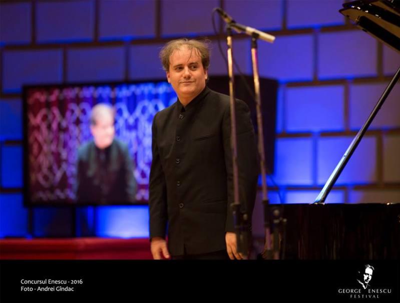 Concursul Enescu 2018 se deschide cu singurul triplu concert din literatura muzicală românească – o compoziție de Paul Constantinescu –, sub bagheta dirijorului Gabriel Bebeșelea la Ateneul Român 539327