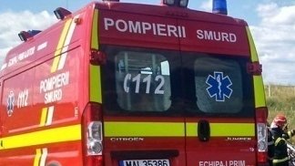 Intervenție inedită a pompierilor în județul Neamț. Au fost solicitați de un tânăr care a rămas cu mâna blocată sub pat