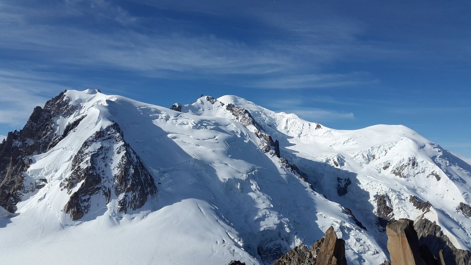 Decizie radicală luată de autoritățile franceze. Vârful Mont Blanc nu va mai fi escaladat în perioada următoare