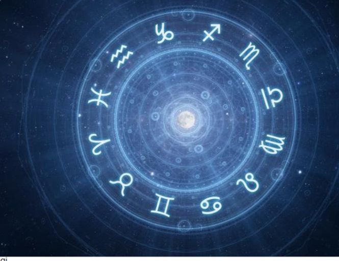 Horoscop 19 iulie 2018: Săgetătorii se simt constrânşi la locul de muncă, Leii primesc musafiri neanunțați