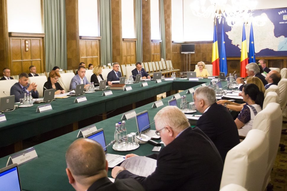 Ședință de Guvern. Viorica Dăncilă a anunțat ce a discutat cu Klaus Iohannis