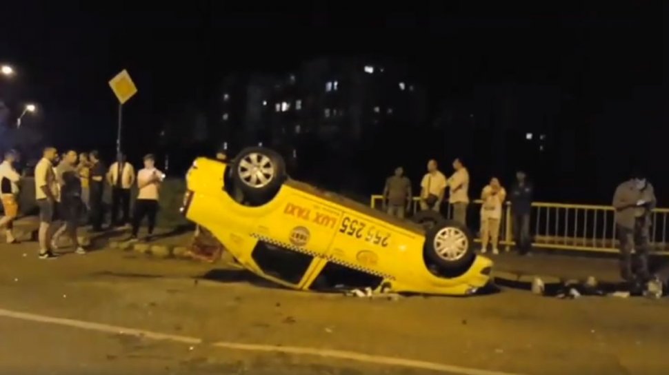 Accident teribil în Iași. Au intervenit echipaje SMURD şi pompierii - VIDEO