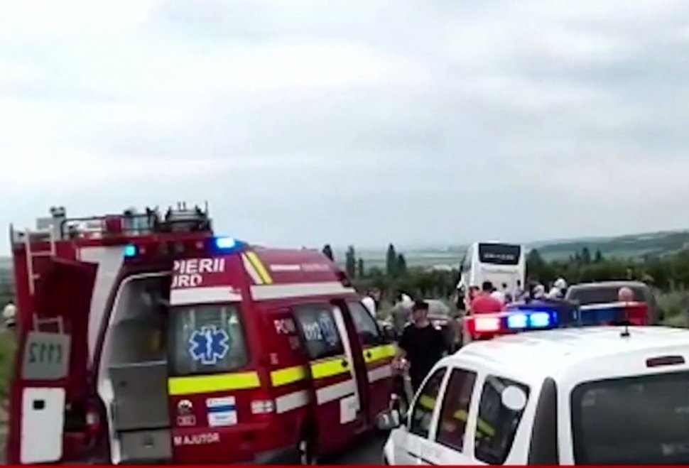 Accident grav în Gorj, cu un microbuz: mai multe victime. Planul roșu de intervenție a fost activat