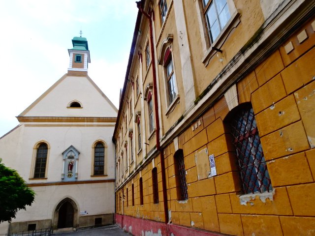 Biserica Ursulinelor și misterul tunelurilor subterane din Sibiu