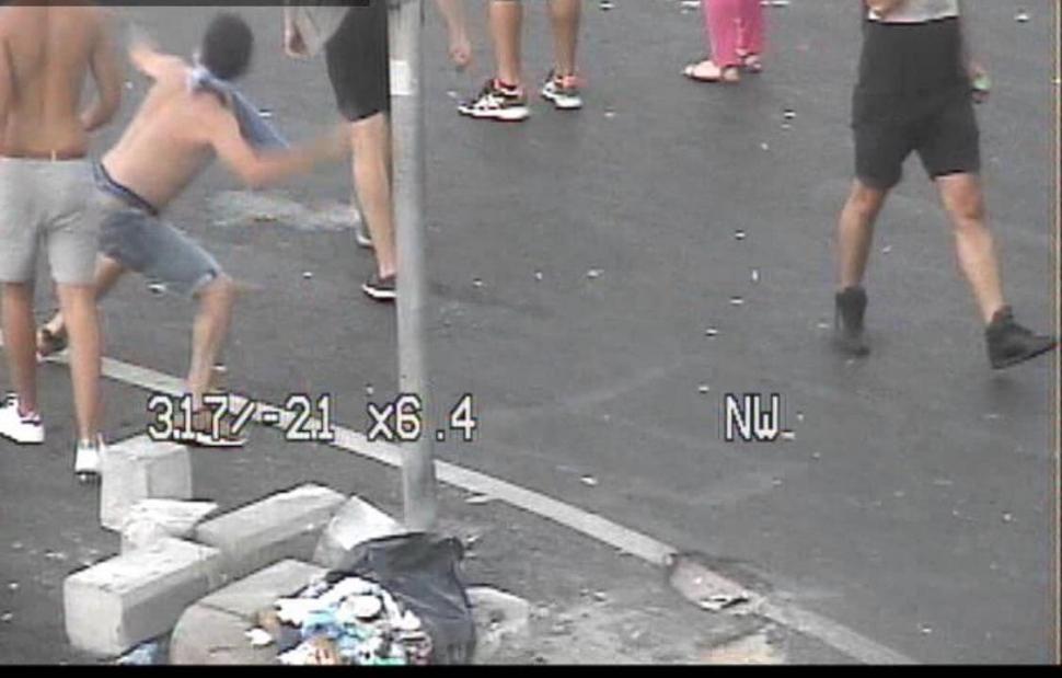 PROTEST DIASPORA. Ultrașii sunt în Piață. Imagini cu agresorii 544520