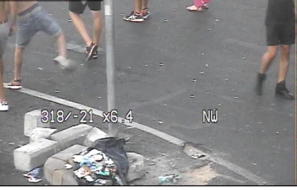 PROTEST DIASPORA. Ultrașii sunt în Piață. Imagini cu agresorii 544521