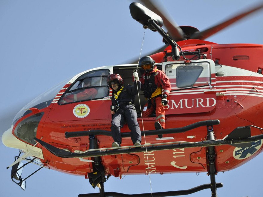 Elicopter SMURD, solicitat după un accident în Brașov
