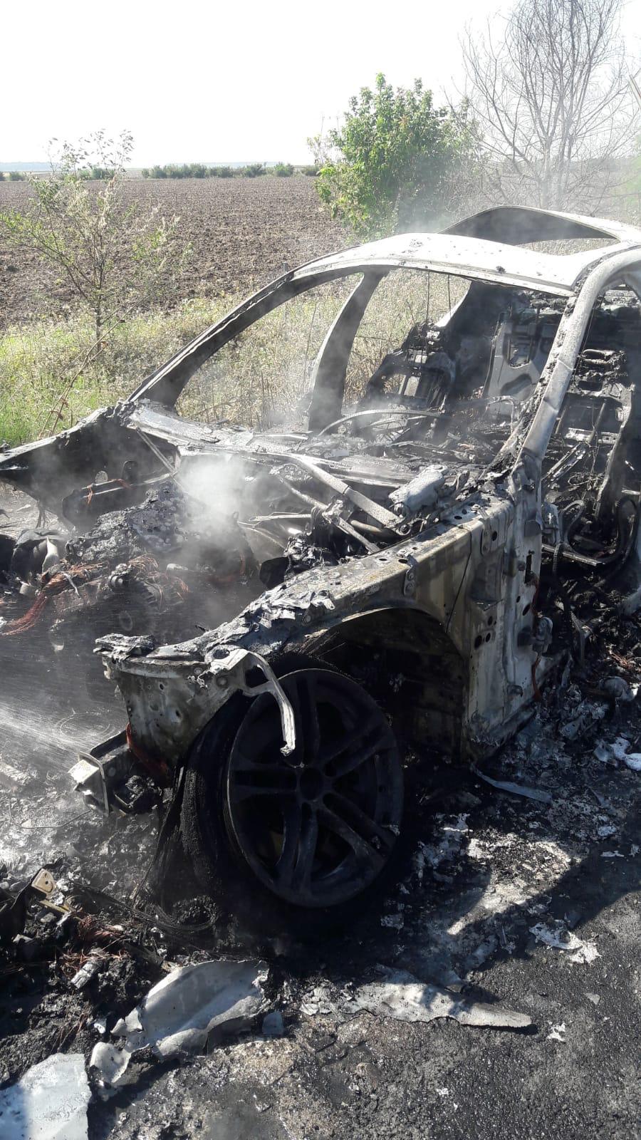 Autostrada Soarelui a fost blocată, după ce o mașină a luat foc - FOTO 545455