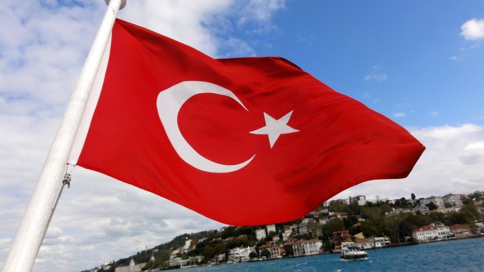 Cea mai bogată țară din lume sare în ajutorul Turciei. Lira se apreciază masiv