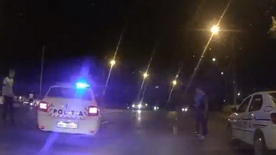 Urmărire că în filme în Iași! Un șofer a fugit de polițiști și a dispărut fără urmă - VIDEO