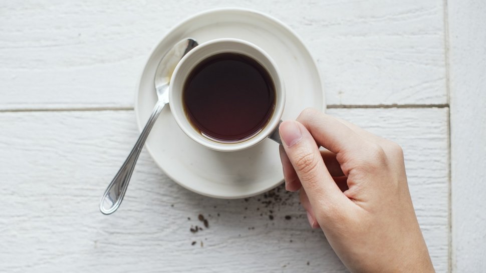 Descoperire-surpriză a cercetătorilor! Mirosul de cafea ajută creierul chiar şi fără a consuma băutura