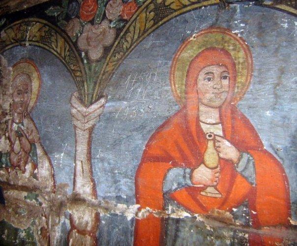 Loc unic în România! E absolut uluitor ce fac sfinții de pe pereți când cineva intră în această biserică 546624