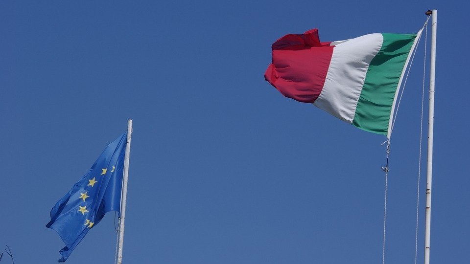 Italia amenință Uniunea Europeană cu suspendarea fondurilor, din cauza migranților
