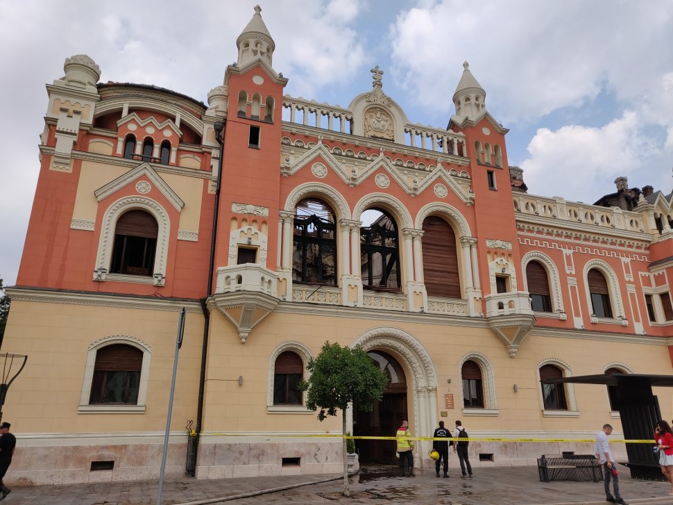 Cum poți să donezi pentru reconstrucția Palatului Episcopal din Oradea