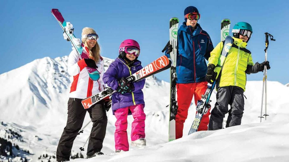  Abia astepti sa incepi cursurile de ski? Nu uita de echipament! (P)