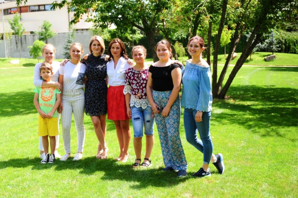 Prin proiectul “Adoptă un Premiant”, Fundația Mereu Aproape și RURIS susțin copiii performanți din România