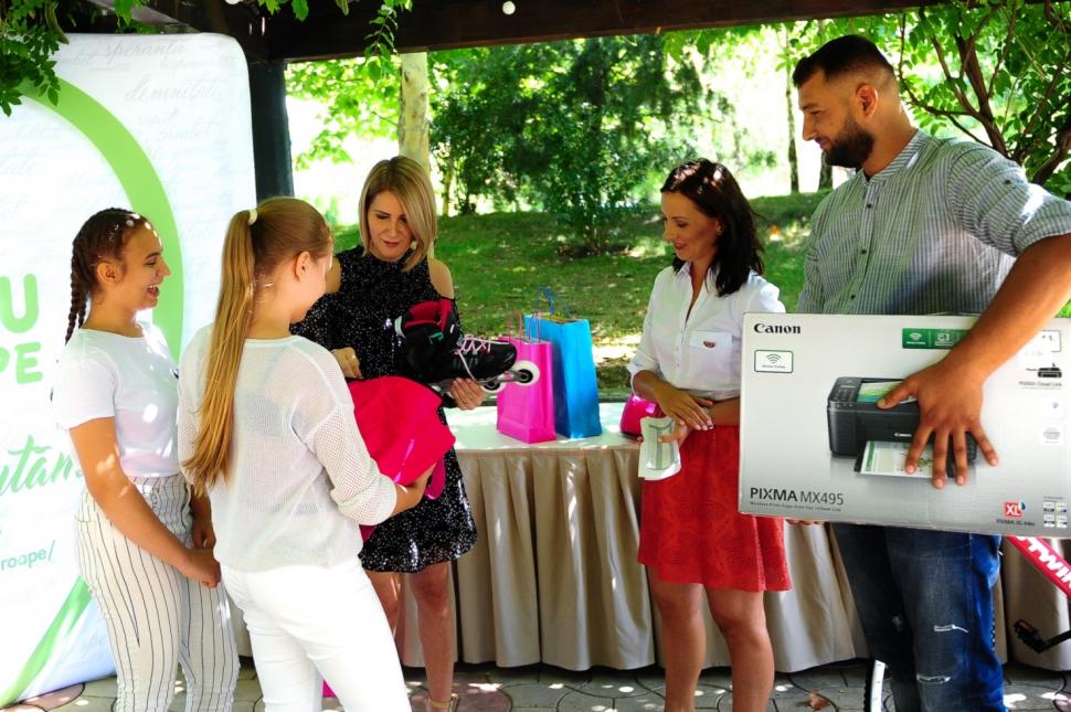 Prin proiectul “Adoptă un Premiant”, Fundația Mereu Aproape și RURIS susțin copiii performanți din România 547368