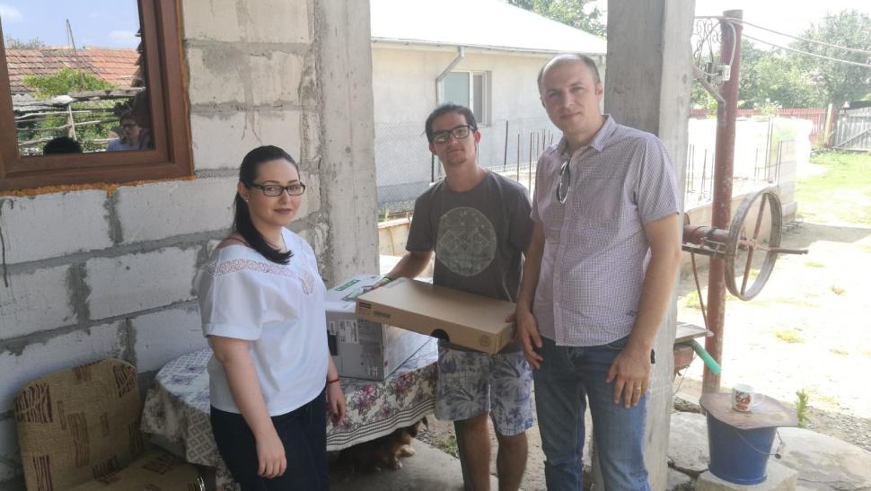 Prin proiectul “Adoptă un Premiant”, Fundația Mereu Aproape și RURIS susțin copiii performanți din România 547372