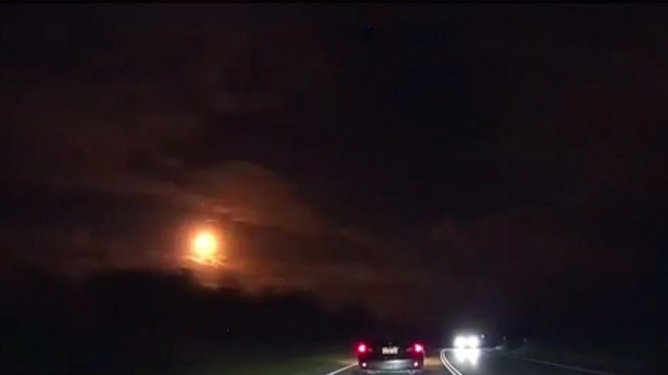 Fenomen neobişnuit în Australia. O ''minge de foc'' a traversat cerul - VIDEO