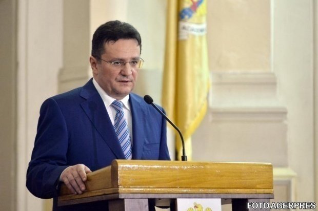 Ambasadorul George Maior a cerut Comisiei de control SRI audierea lui Liviu Dragnea şi a lui Victor Ponta