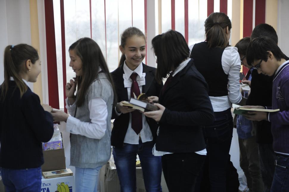 Cursuri gratuite la ”Clubul de Excelență” al Fundației Dan Voiculescu. Au început înscrierile pentru noul an educațional 548730