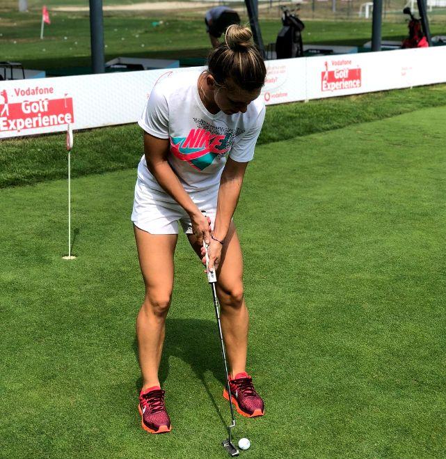 Simona Halep, imagini inedite de pe terenul de golf. Cu cine a fost surprinsă românca 548966