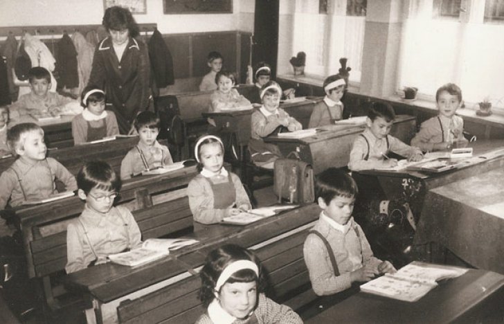 Mitul şcolii de calitate din comunism, spulberat de o profesoară turnată la Securitate. Ce făcuse femeia