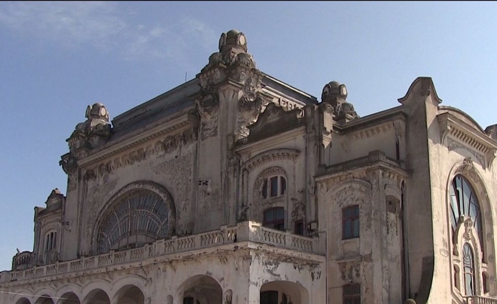 România își bate joc de patrimoniul istoric. Cazinoul din Constanța, lăsat în paragină