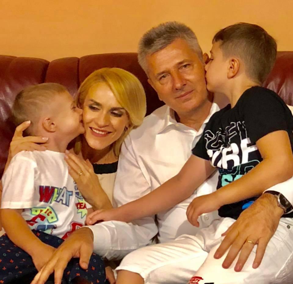 Cum se "reface" Gabriela Firea după înfrângerea în fața lui Liviu Dragnea 551538