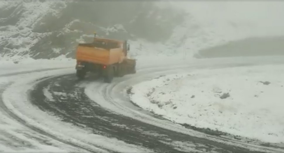 A nins în România! Locul în care zăpada măsoară peste 10 centimetri