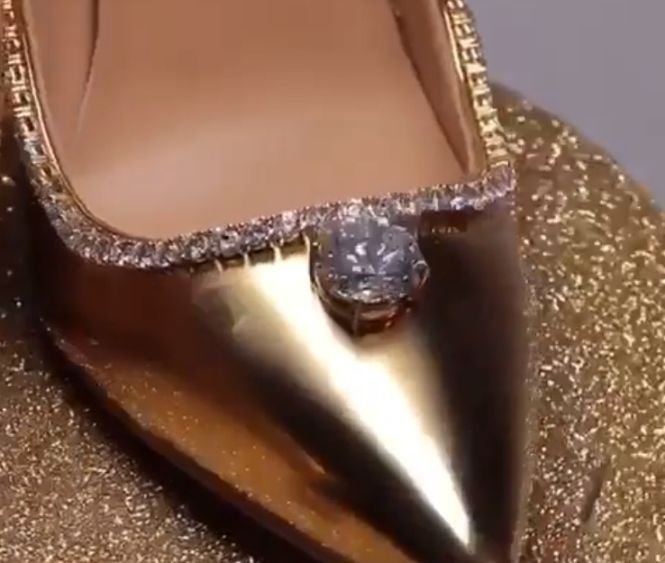 Așa arată cea mai scumpă pereche de pantofi din lume! Prețul e colosal