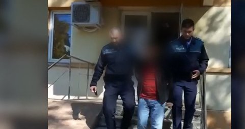 Pedofil arestat după două atacuri pe stradă. Bărbatul era angajat la stat 