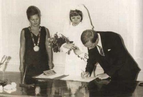 Imagini rare din viaţa lui Vladimir Putin. Cum arătau părinţii lui şi cum a apărut în ziua nunţii 554720