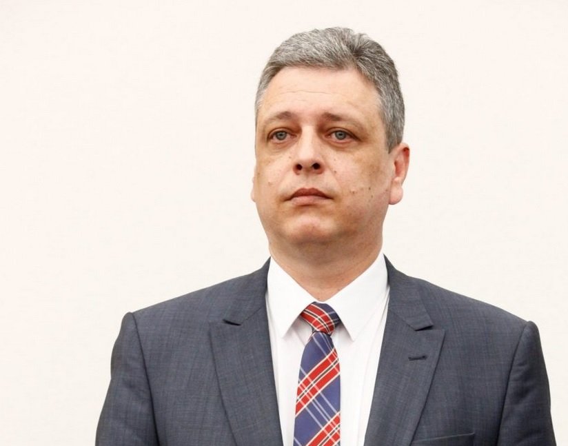 Un cunoscut politician din România a fost găsit mort în casă