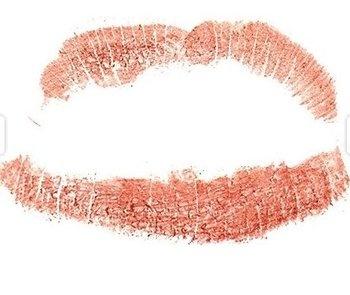 Ce spun buzele partenerei tale despre ce a făcut noaptea trecută. Un studiu pe care trebuie să îl citeşti 555792